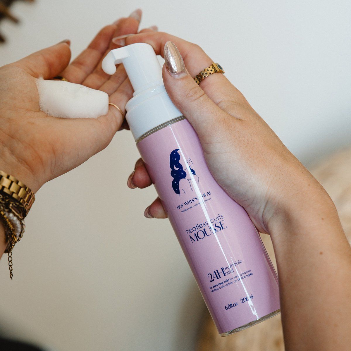 Hot Without Heat - Heatless Curls Mousse - 24 Uur Hold - Roze