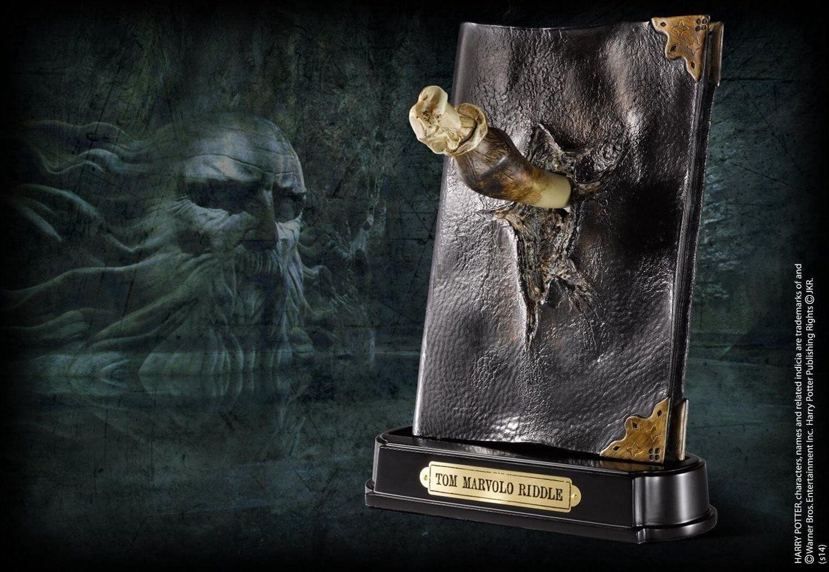 The Noble Collection Harry Potter - Replica Basilisk Fang En Tom Riddle's Diary - 9 Inch Zwart